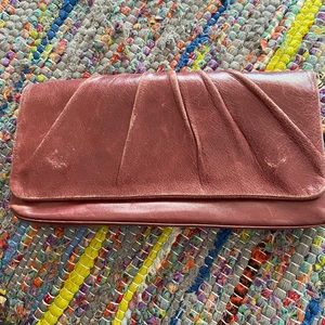 Hobo Clutch
